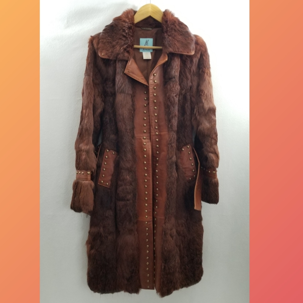 Med Full Length Fur Coat - Picture 4 of 9